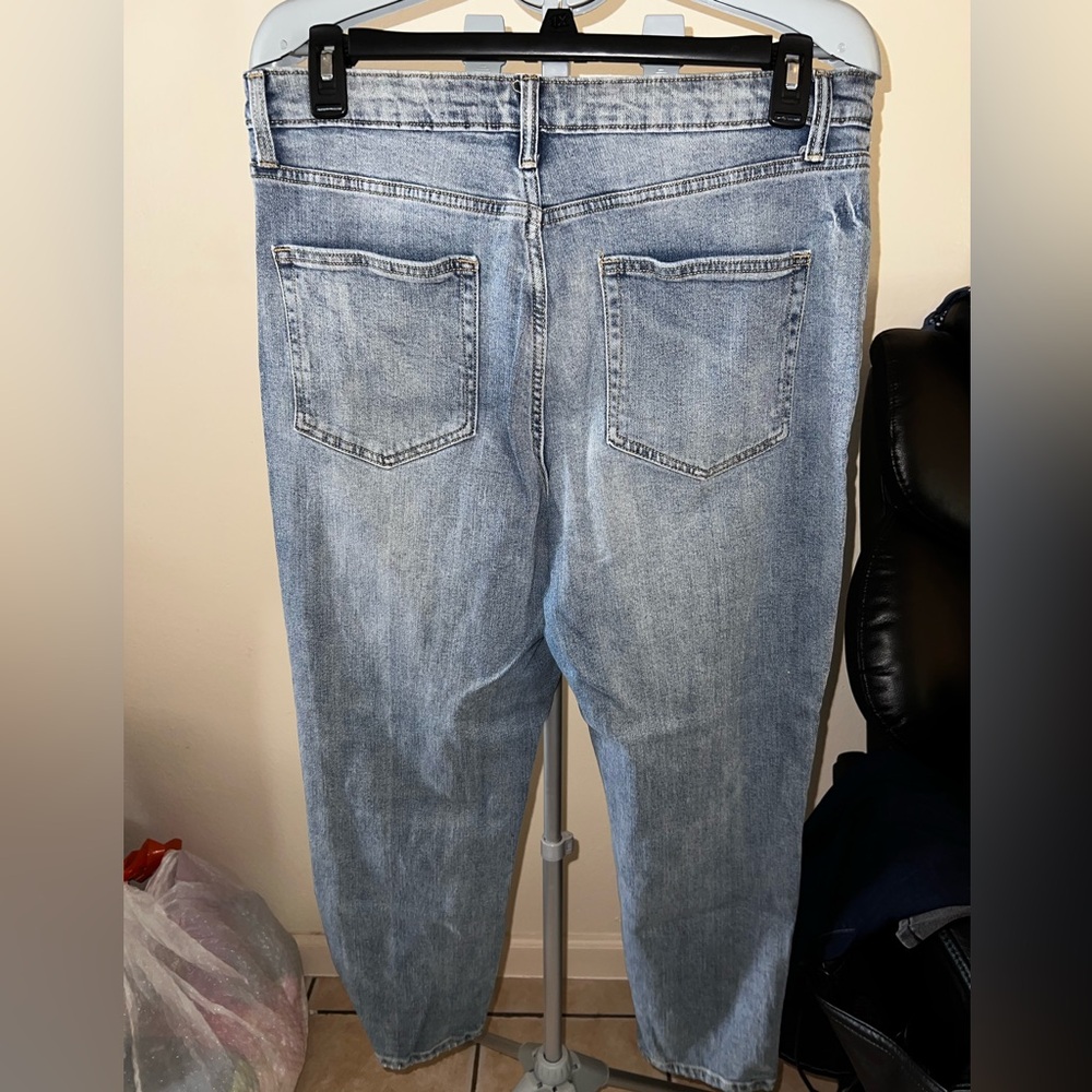 Trendy Ripped Blue Denim Jeans - Picture 2 of 5